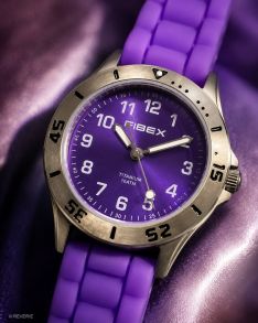 Allergivenligt svømmeur i titanium | FIBEXTIA02